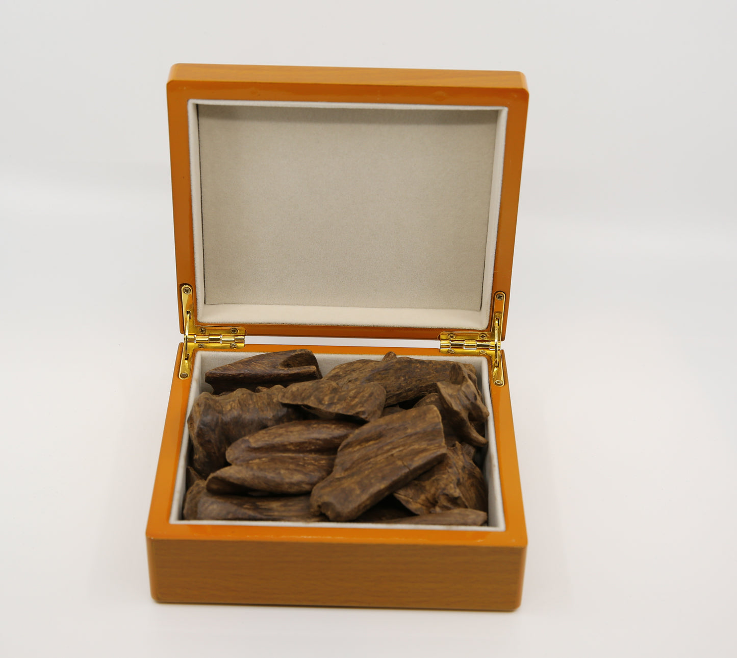 صندوق إهداء العود